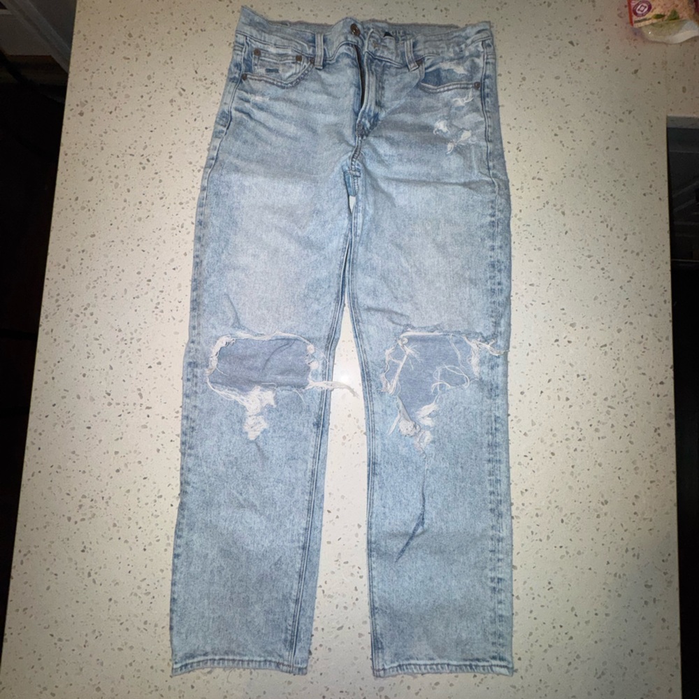 American Eagle Outfitters women’s  Light Blue Ripped Jeans